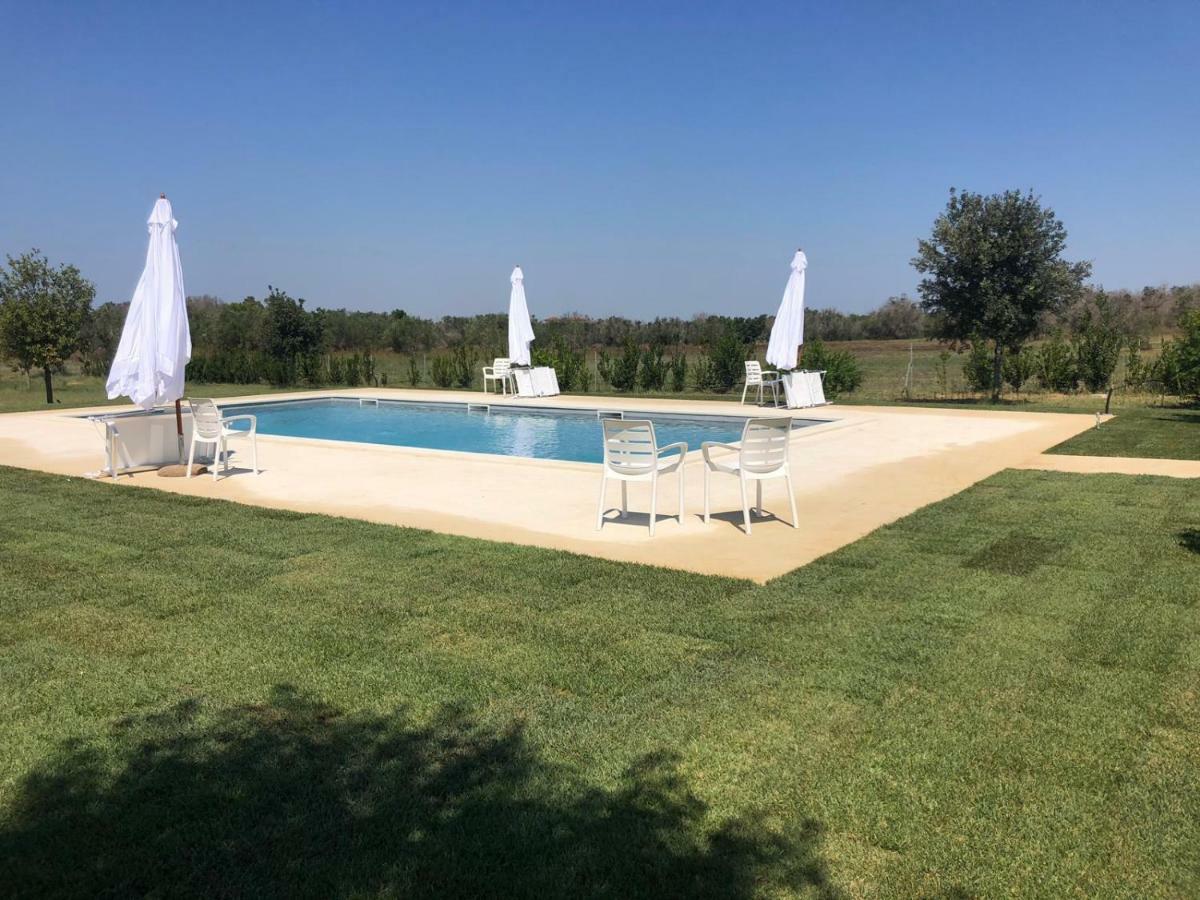 Tenuta Terraluna Cutrofiano Exteriör bild